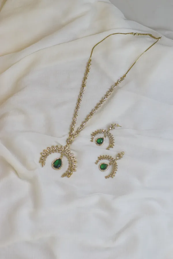 Green_Brass_Necklace_Set_For_Women